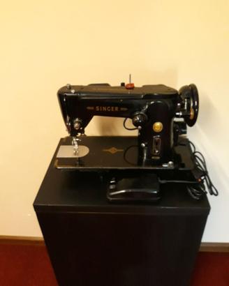 MACCHINA DA CUCIRE SINGER