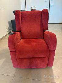 Poltrona dispositivo medico rossa