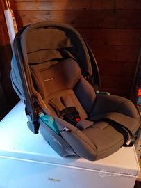 seggiolino auto ovetto peg Perego reclinabile 