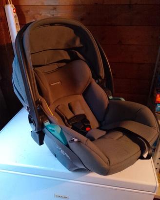 seggiolino auto ovetto peg Perego reclinabile 