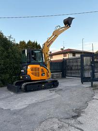 E257-ESCAVATORE KOMATSU PC55