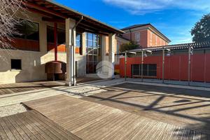 NEGOZIO A BAGNOLO MELLA