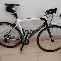 Grandis Ribelle in carbonio.