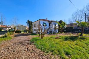Villa di 160 m² con più di 5 locali a Mira