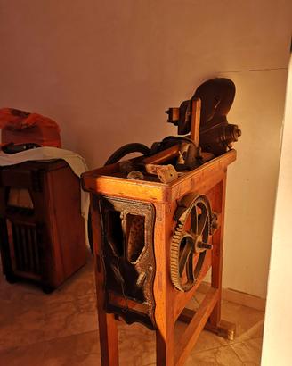 Macchina manuale per granone anni 50