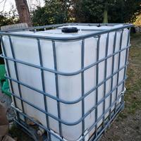 Fusto per annaffiare giardino