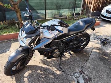 YAMAHA XJ6 2011 silver