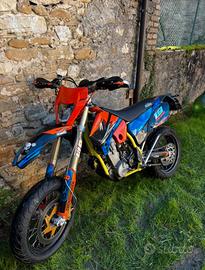 KTM 525