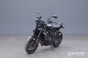 YAMAHA MT-09 890