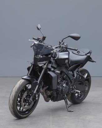YAMAHA MT-09 890