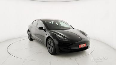 TESLA Model 3 RWD