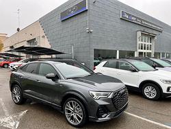 AUDI Q3 SPB 40 TDI quattro S tronic Identity Bla