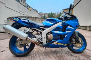 Kawasaki ninja zx-6r 2001 uniproprietario  nuova