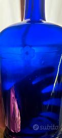 Vaso in vetro blu
