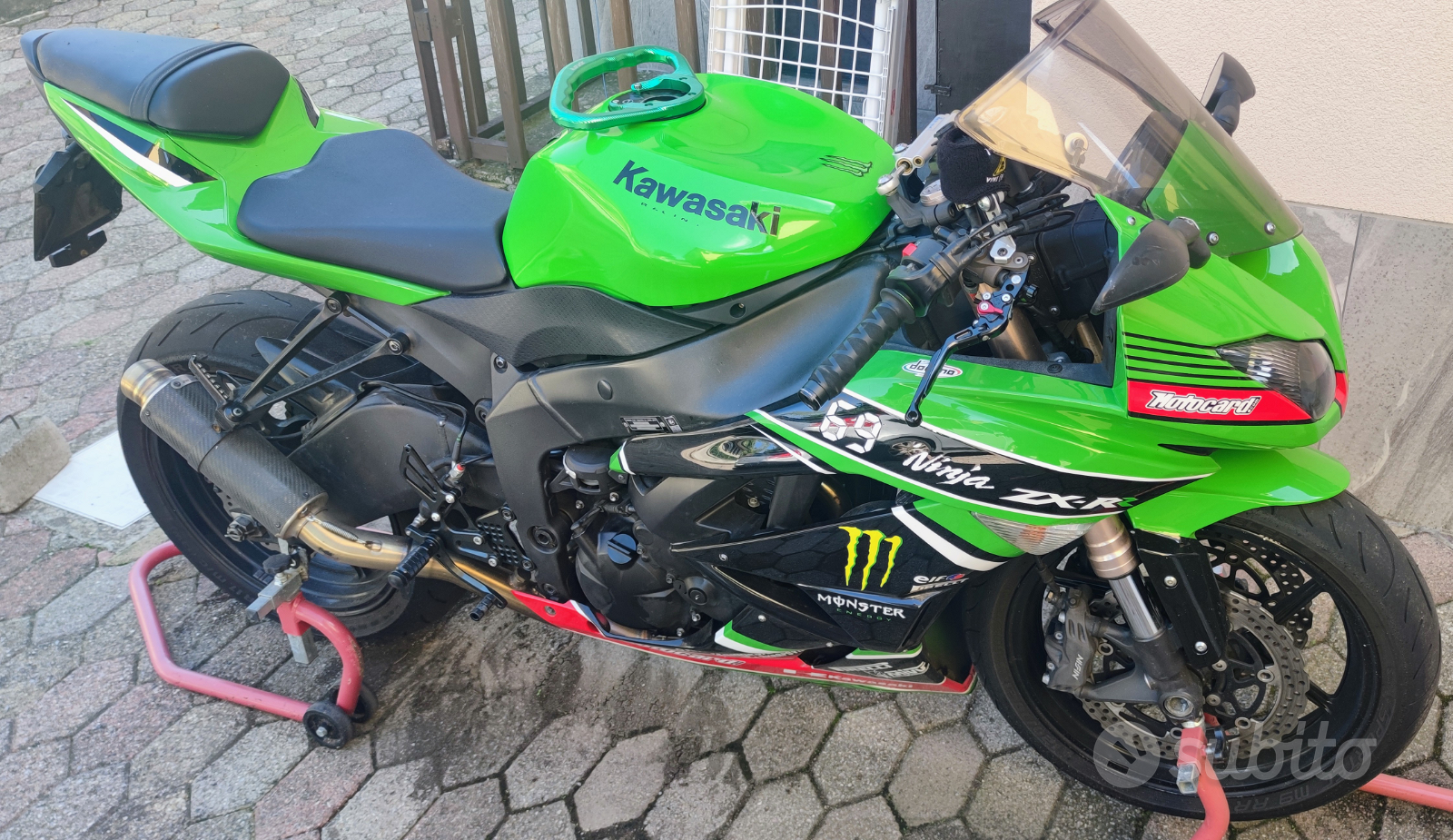 Kawasaki Ninja ZX6R 2009 Moto e Scooter In vendita a Milano