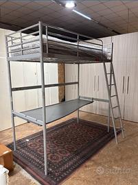 Letto a soppalco con scrivania 