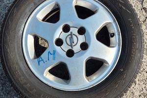 gomme 4 stagioni 195/65 R15 91H , cerchi in lega 