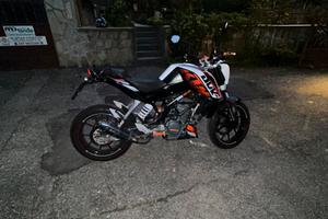 Ktm duke 125