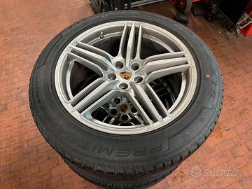 Cerchi e gomme Porsche Macan