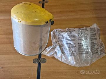 casco per sicurezza e viziera