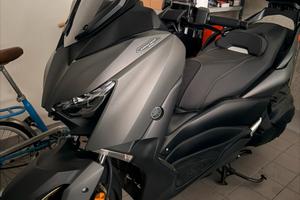Xmax 400