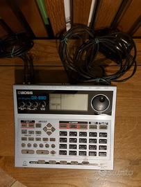 Boss DR-880
