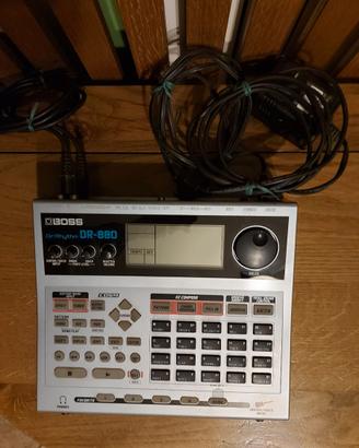 Boss DR-880