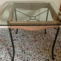 tavolino con 2 sedie