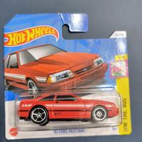 Hotwheels 92 Ford Mustang