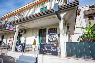 Attività  Commerciale - Aci Sant'Antonio