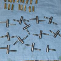 tasselli ottone cerniere porta