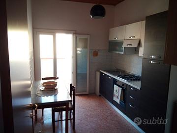 235,00 singola in via marsiglia 22