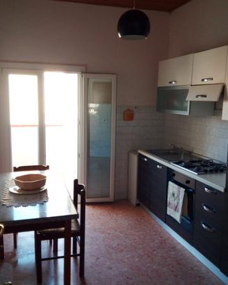 235,00 singola in via marsiglia 22