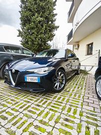 Alfa Romeo Giulia 2.2 190cv modello lusso 11/19