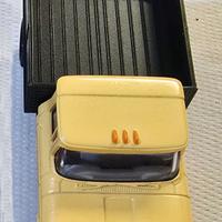 007 JAMES BOND  CHEVROLET TRUCK CORGI
