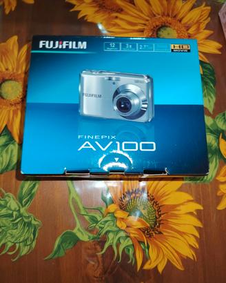 vintage Fujifilm FinePix AV100