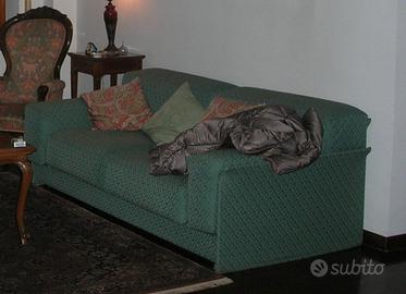 DIVANO 2 POSTI IN TESSUTO VERDE JACARD