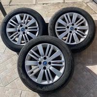 Cerchi in lega 15 gommati Fiat grande punto