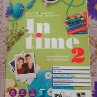 Libro di inglese per scuola superiore