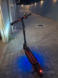 Monopattino Elettrico Royale