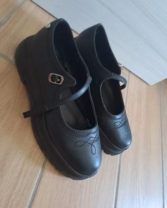 Scarpe Camomilla taglia 39