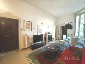 Appartamento di 100 m² con 3 locali a Milano