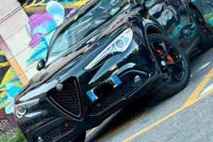 Stelvio preium con tettuccio 210cv