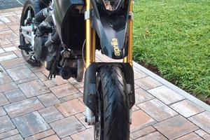 APRILIA DORSODURO 750