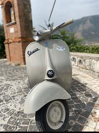 Piaggio Vespa 125 (VNA) - 1958