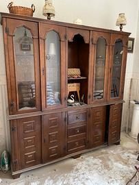 Credenza antica