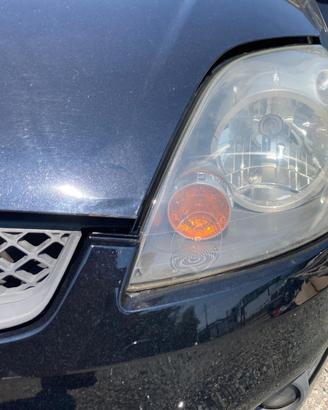 FARO ANTERIORE SINISTRO FORD Fiesta 5° Serie FARO