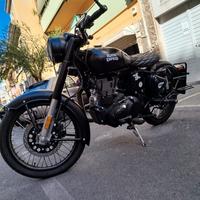 Royal enfield classic 500 black stealth