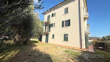 P4342 - Appartamento vicino ai servizi con giardin