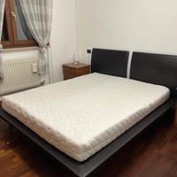 Letto matrimoniale con  rete e materasso